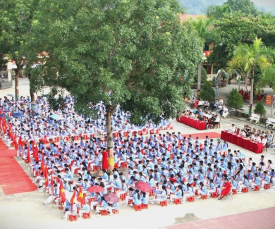 TRƯỜNG THCS SỐ 1 PHỐ RÀNG  HÂN HOAN DỰ LỄ KHAI GIẢNG TOÀN QUỐC  VÀ CHÍNH THỨC BƯỚC VÀO NĂM HỌC 2025-2026